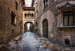 Santuarios, monasterios, Sagrada Familia: (Barcelona, Montserrat)