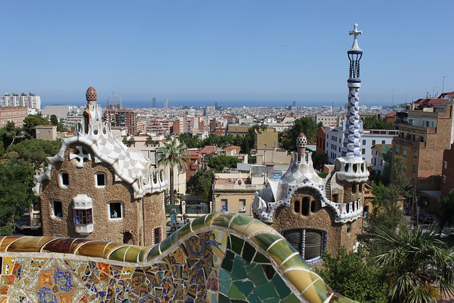 Santuarios, monasterios, Sagrada Familia: (Barcelona, Montserrat)